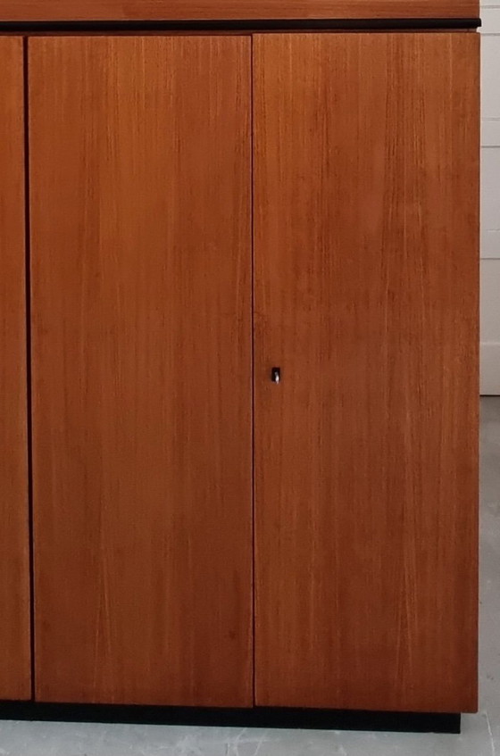 Mid Century Kleiderschrank – Kleiderschränke, Wood (photo 2 of 30)
