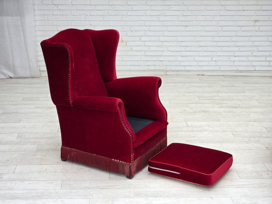 Image 1 of Anni '70, poltrona danese con schienale alto, velluto rosso per mobili, legno di frassino.