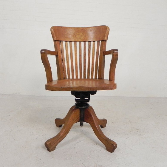 Silla de oficina de roble con sistema de muelles ajustable y regulación de altura, década de 1950. (photo 6 of 35)