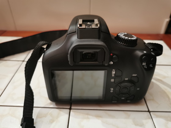 Image 1 of Canon EOS 4000D + objectif EF-S 18-55 mm – Excellent état