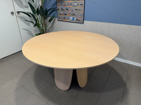 Image 1 of Bolia | Peyote Eettafel | Witgepigmenteerd Gelakt Eiken | Ø 140 cm | 1 stuk