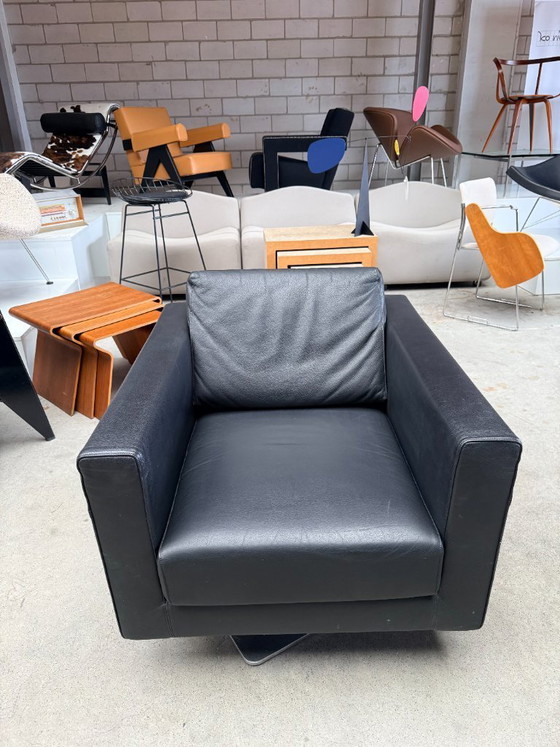 Image 1 of Vitra Park swivel armchair