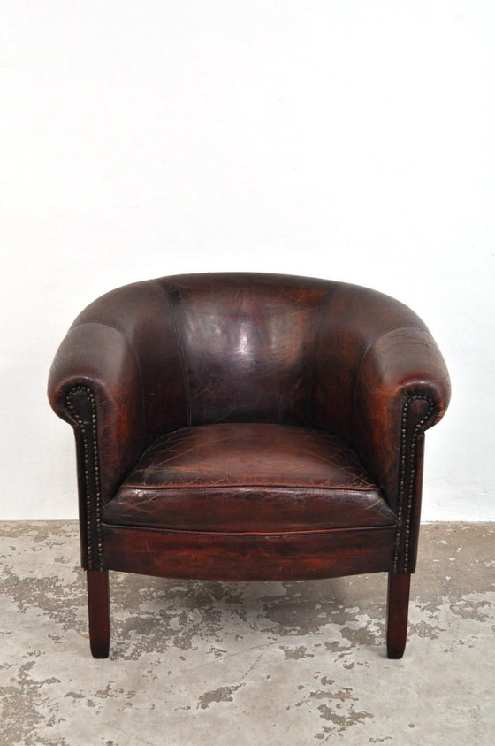 Image 1 of Vintage leather club chair