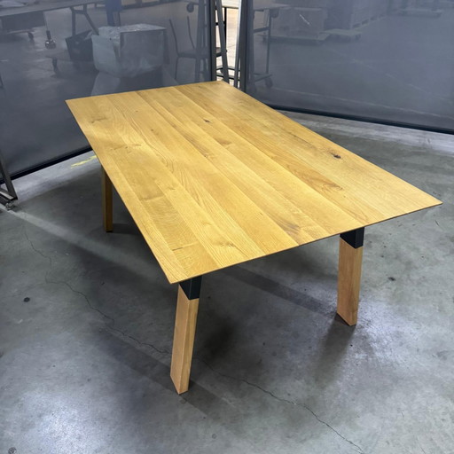 Wik – Bert Plantagie, eettafels