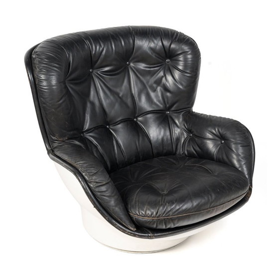Poltrona «Karaté» e pouf di Michel Cadestin per Airborne, c.1970 – Sedie e poltrone, Leather, Fiberglass (photo 4 of 12)