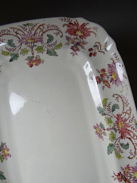 Antike Longchamp Servierplatte mit polychromen Gänseblümchen aus Eisenstein. – Geschirr, Porzellan (photo 9 of 15)