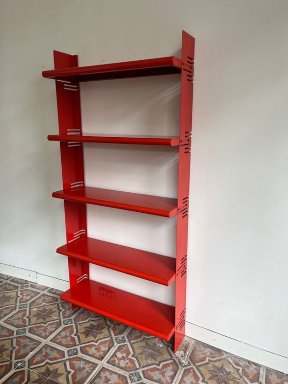 Portaoggetti da parete rosso italiano del 1970 – Scaffali a muro, Metal (photo 3 of 13)