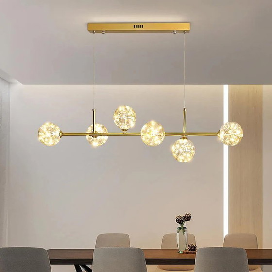 Image 1 of Lámpara de araña Dahlia con 6 bolas doradas estilo guirnalda para el comedor