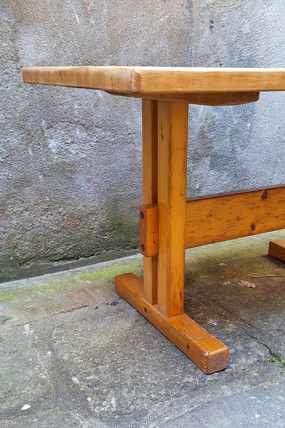 Image 1 of Charlotte Perriand Mesa de comedor Les Arcs