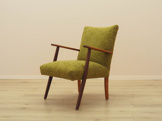 Image 1 of Sillón verde, diseño danés, década de 1960, fabricado en Dinamarca.
