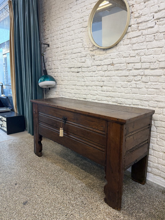 Image 1 of Brutalistische vintage kist