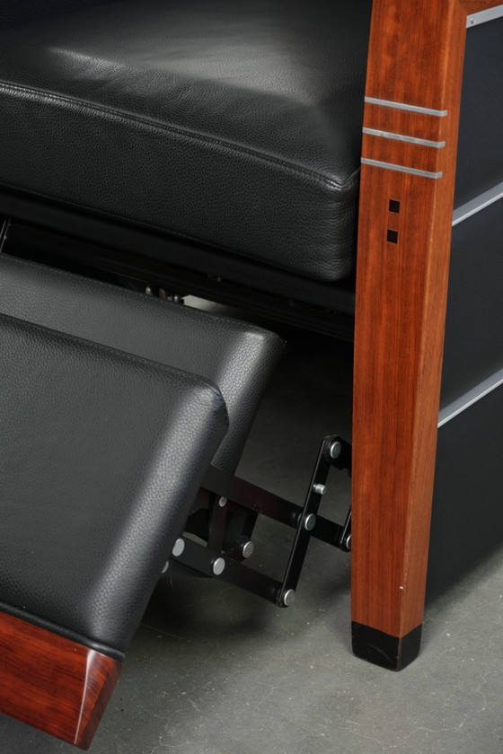 Image 1 of Schuitema Art Deco design relaxfauteuil uit de Decoforma serie met zwart rundleer