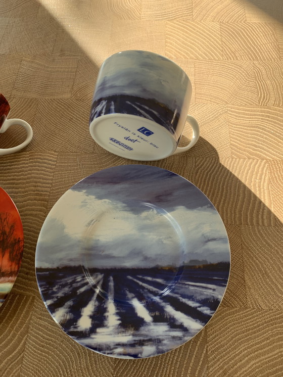 Image 1 of 4 coffee/tea cups and saucers designed by Doet Boersma