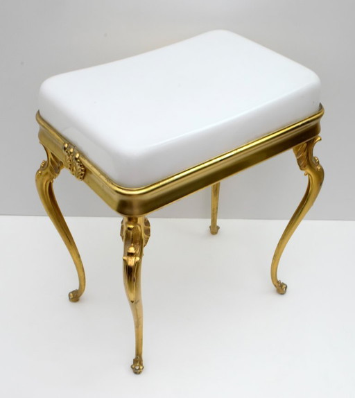 Tabouret italien moderne du milieu du siècle en laiton et plexiglas, 1950
