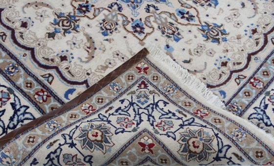 Original Hand-Knotted Persian Rug Nain Kashmari 210 x 200 cm – Rugs & carpets, Wool (photo 10 of 16)