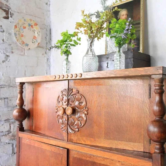 Credenza in rovere intagliata a mano, anni '80 dell'Ottocento – Armadi contenitori, Legno (photo 2 of 6)