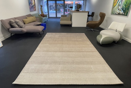 Leolux Evidence Milan carpet beige 200 x 300 new