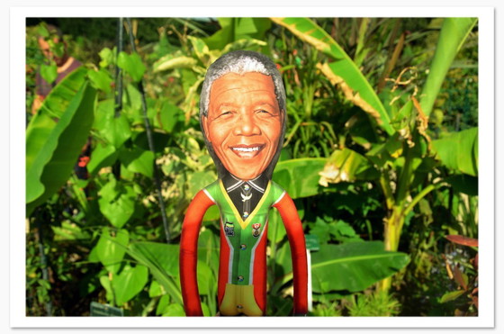 Image 1 of Nelson Mandela-cadeau | Nelson Mandela-decoratie | Kunstpop voor verzamelaars | Cadeau met thema zwarte geschiedenis