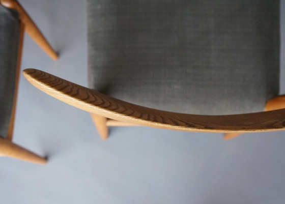 Image 1 of Hans J. Wegner W2 Stühle in Eiche für C.M. Madsen, 1960er Jahre. Satz von 2