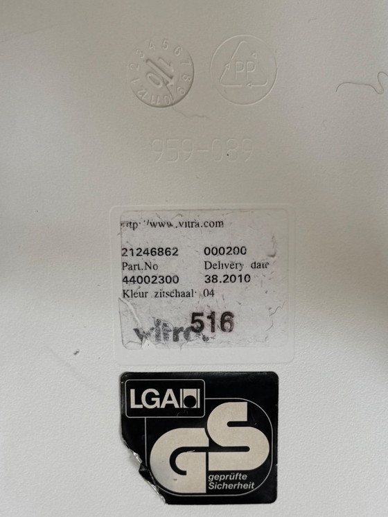 Image 1 of 4x Vitra eames dsw stoelen met seat dots kussens