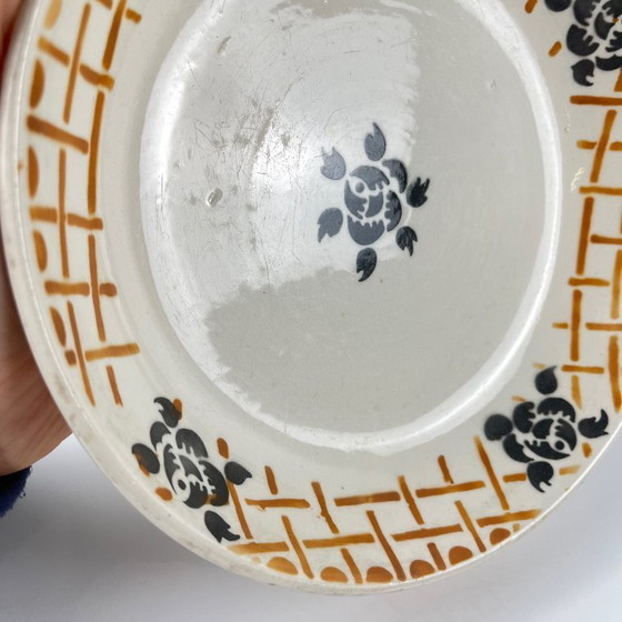 Image 1 of Plato sobre pedestal, loza, Badonviller "Roscoff", 1930