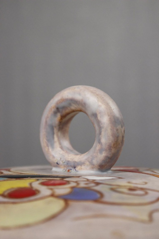 Image 1 of Marie Christine Treinen a Cerenne Vallauris - Grande vaso treppiede coperto, anni '50