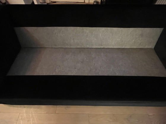 Image 1 of Gelderland Sofa 5811 – neu bezogen mit schwarzem Samt