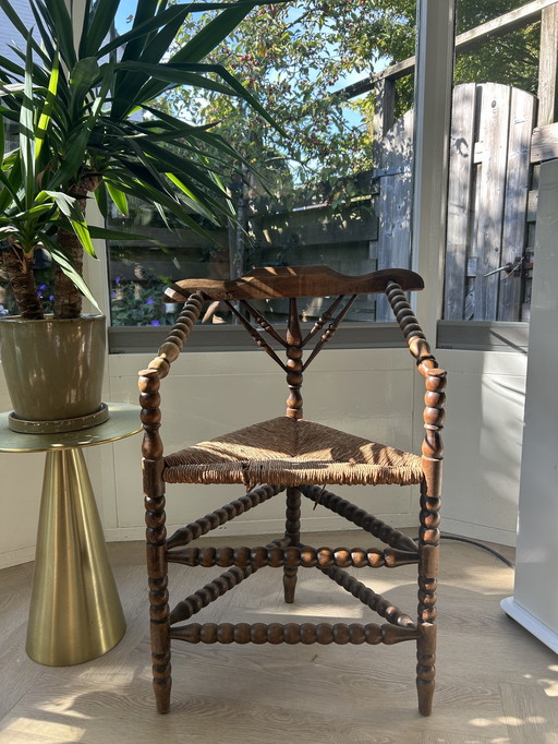 Antique Dutch Bobbin Turned Corner Chair with Triangular Rush Seat (19th Century)