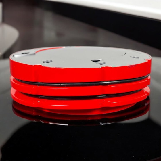 Image 1 of Posacenere Ferrari F1 in metallo e smalto rosso Asbak