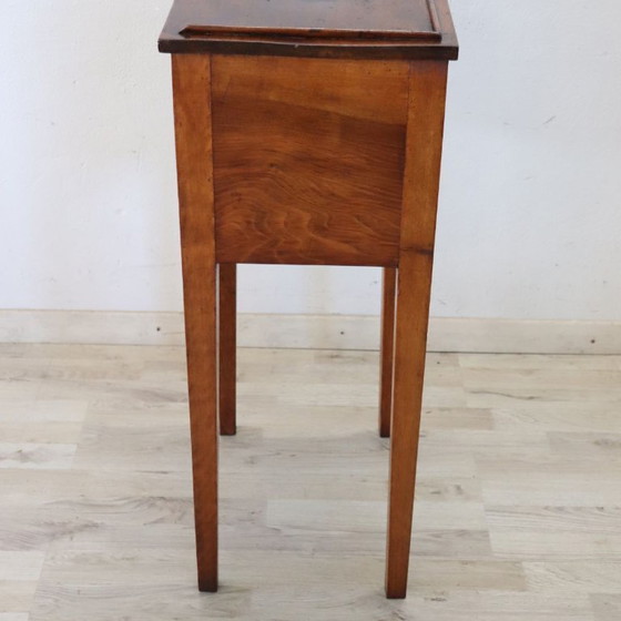 Image 1 of Antique Nightstand in walnut, Italy Early 19th Century