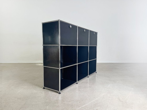 Image 1 of Credenza originale USM Haller 3x3 con cassetti e ripiano, colore nero.