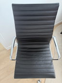 Vitra Eames EA119 bureaustoel als nieuw