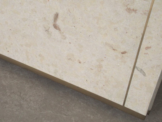 Image 1 of TV-kast / kast in fossielsteen met glazen blad