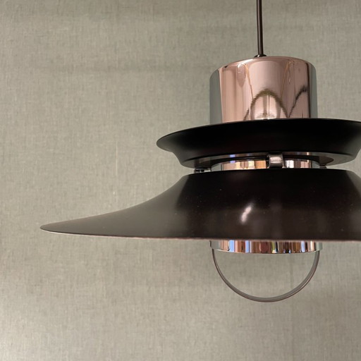 Dänische Pendelleuchte im Mid-Century-Stil von Vitrika – Schwarz mit Chrom