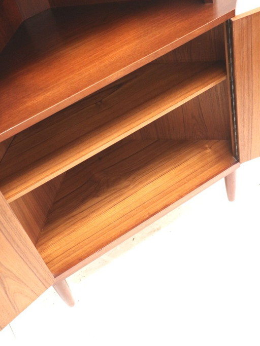 Vintage Danish design corner cabinet / sideboard made in the 1960s