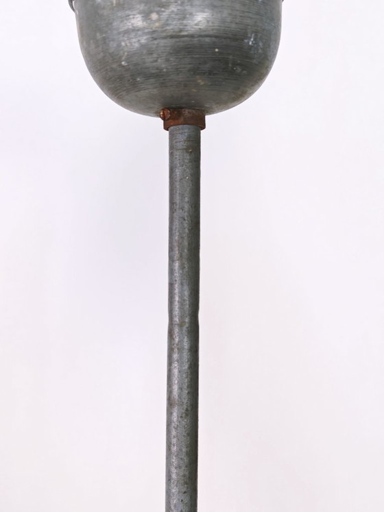 Image 1 of Hanglamp in Bauhaus-stijl uit het midden van de 20e eeuw / Vintage industriële schoollamp / Minimalistische bol van mat glas