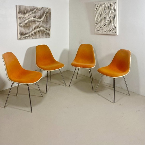 Image 1 of Juego de 4 sillas DSW Eames – Herman Miller (1952)