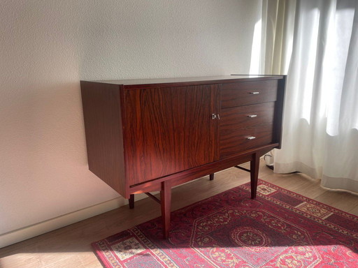 Danish rosewood sideboard with bookmatched veneer