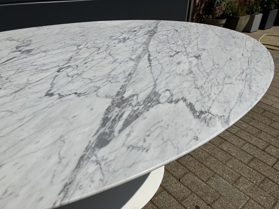 Image 1 of Tavolo ovale Knoll Tulip originale e 6 sedie Knoll Tulip in ottime condizioni!