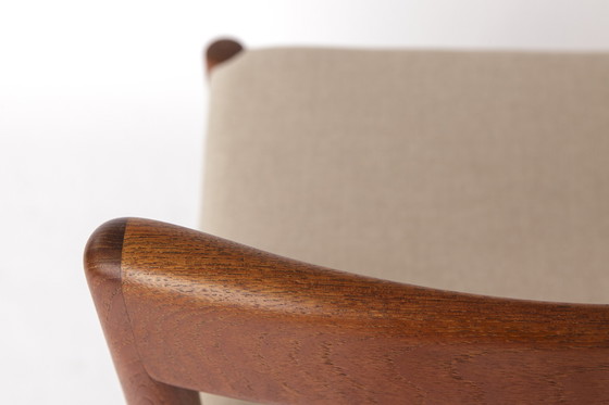 Image 1 of  1 van 4 Eiken eetkamerstoel Mid Century - Vintage jaren 1960, lichtgrijze bekleding