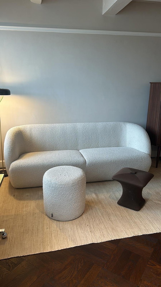 Image 1 of Divano Paula di Sofa Company con poggiapiedi coordinato