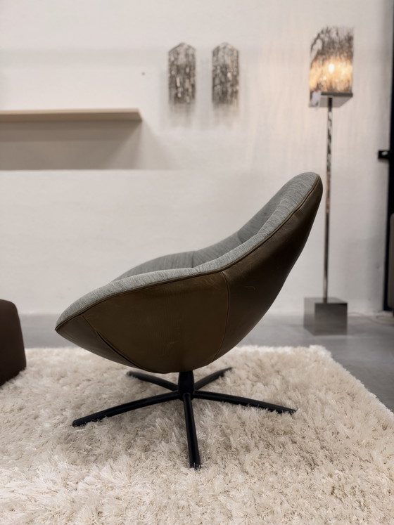 Label van den Berg Hidde Armchair With pouf, Leather, Green (photo 3 of 11)