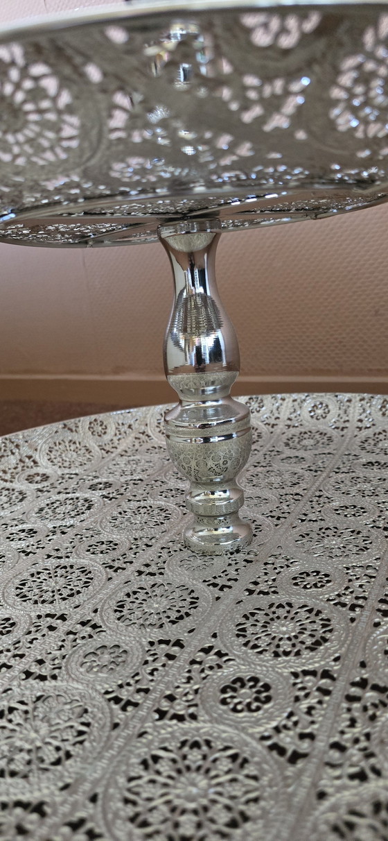 Image 1 of Elegante ciotola decorativa color argento con supporto a più livelli. Un vero gioiello che non passa inosservato!