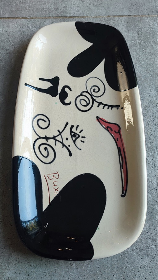 Plat allongé signé Thomas Buxó  atelier Atzana céramique moderniste 