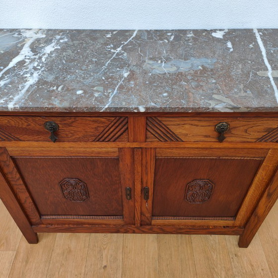 Image 1 of Credenza, cassettiera, comò e mobile da bagno vintage e antichi con piano in marmo.