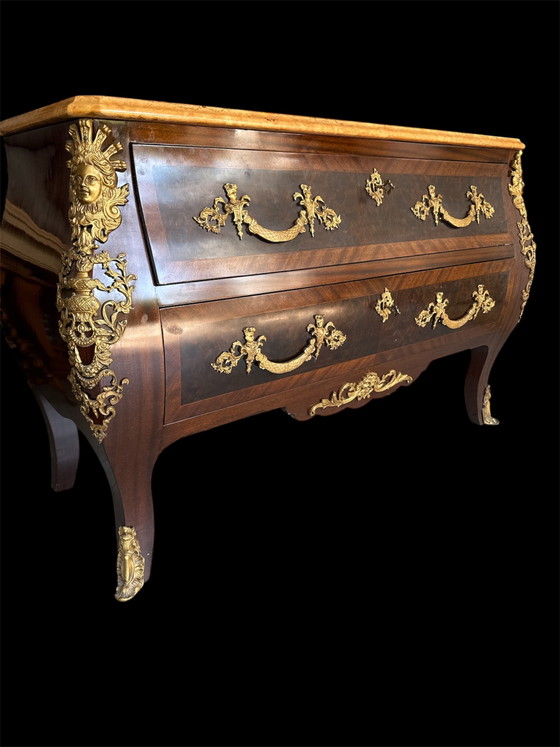 Image 1 of  elegant Louis XV-style commode 