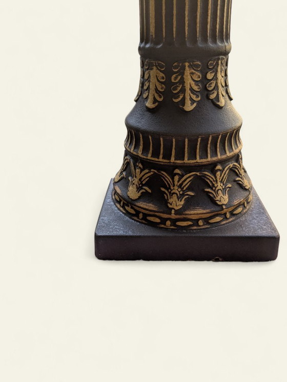 Image 1 of Zeldzaamheid! Vintage keramische plantenstandaard uit de jaren 70 in zwart en goud, klassieke inrichting, zeer goede staat