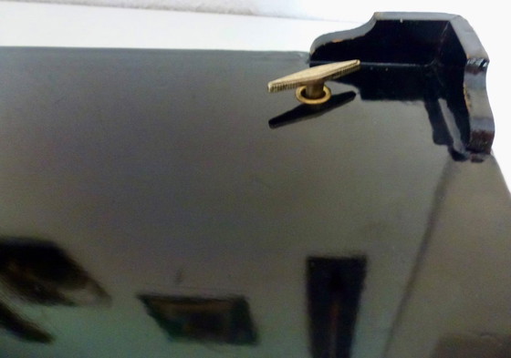 Image 1 of Álbum de fotografías con caja de música - Asia - 1940-1950.