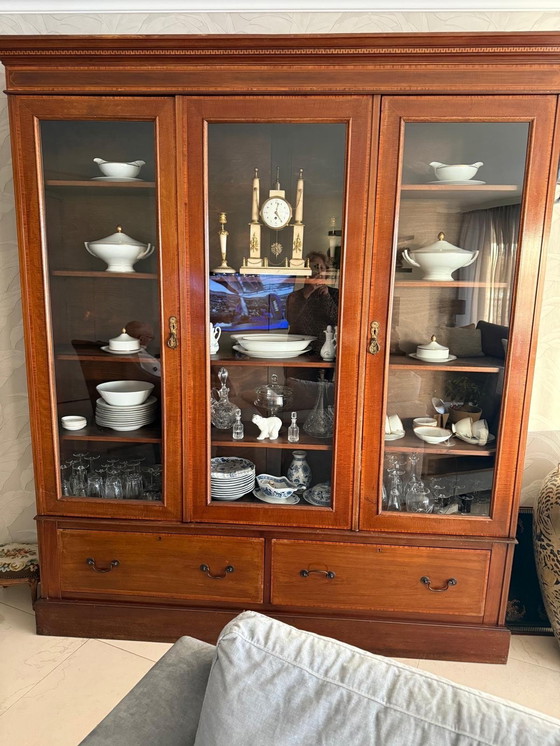 Image 1 of Mobile antico in vero legno con vetro