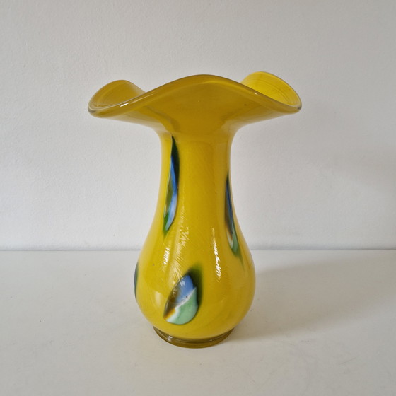 Image 1 of Goldan Talast Designvase, mundgeblasene Vase, gelbe Vase